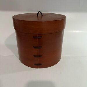 Nested Bent wood Storage containers. Set of 3 stackable in excellent condition